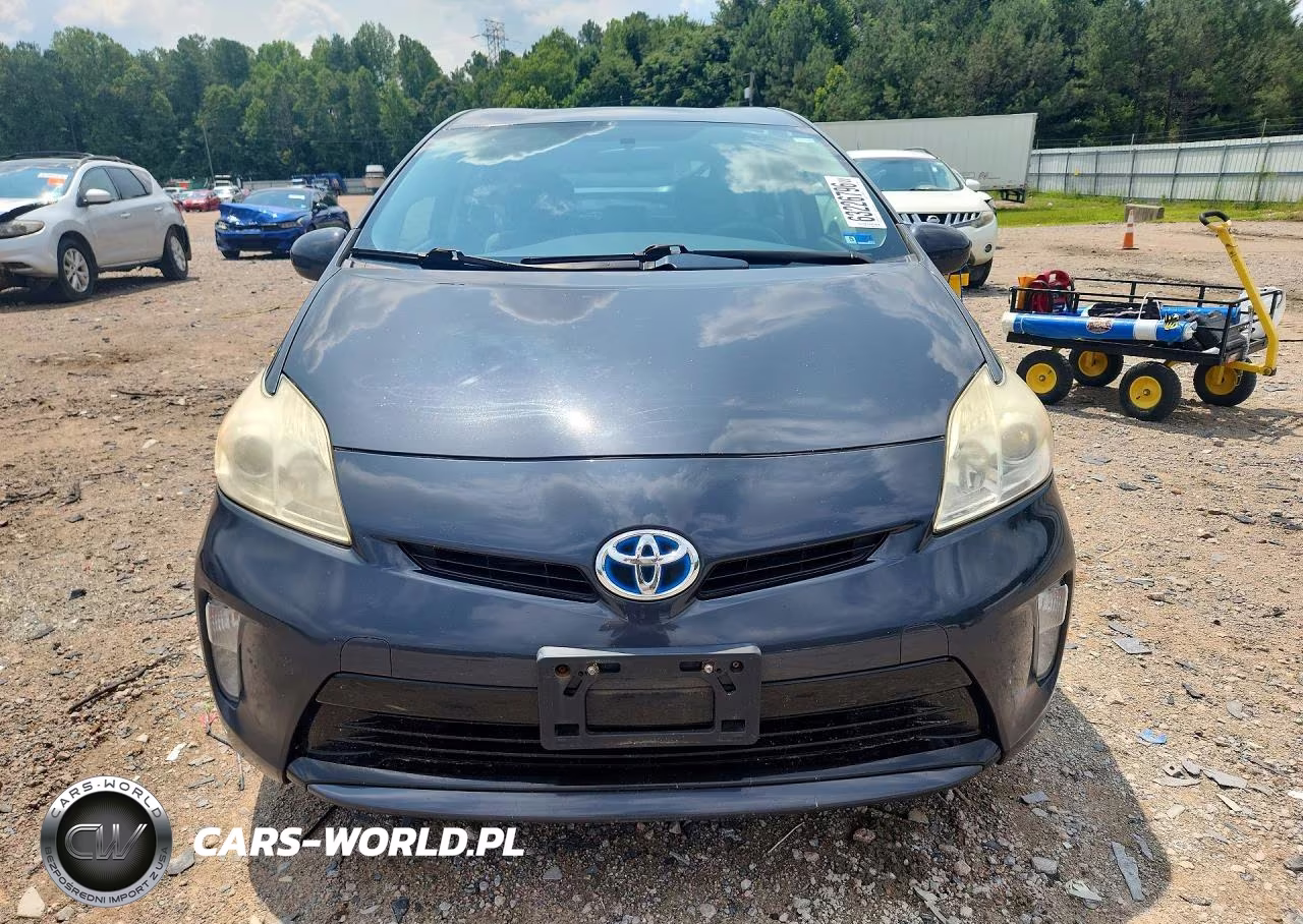 2012 Toyota Prius Two VIN:JTDKN3DU6C1543232 - 5