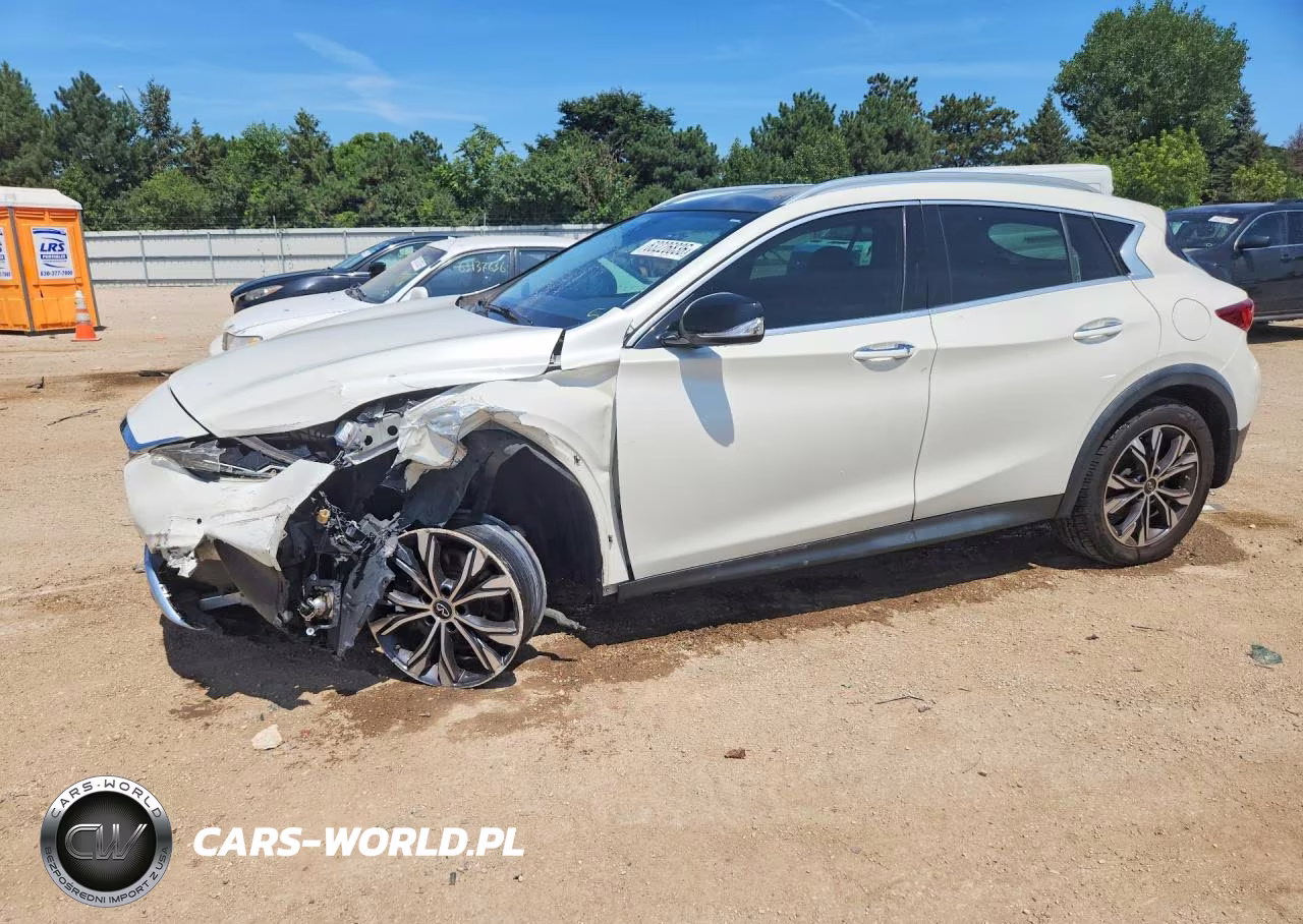 2018 Infiniti Qx30 Premium VIN:SJKCH5CR8JA040400 - 1