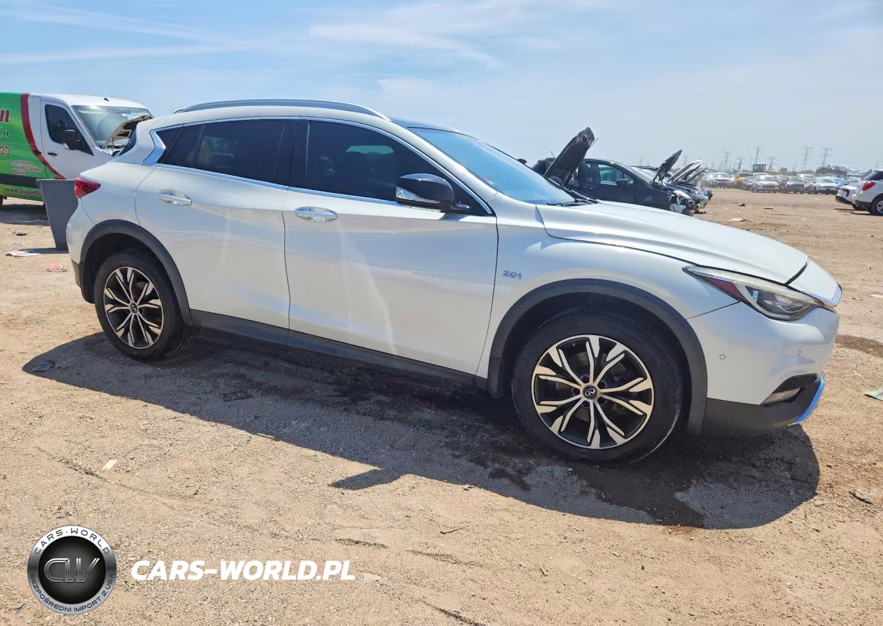 2018 Infiniti Qx30 Premium VIN:SJKCH5CR8JA040400 - 4