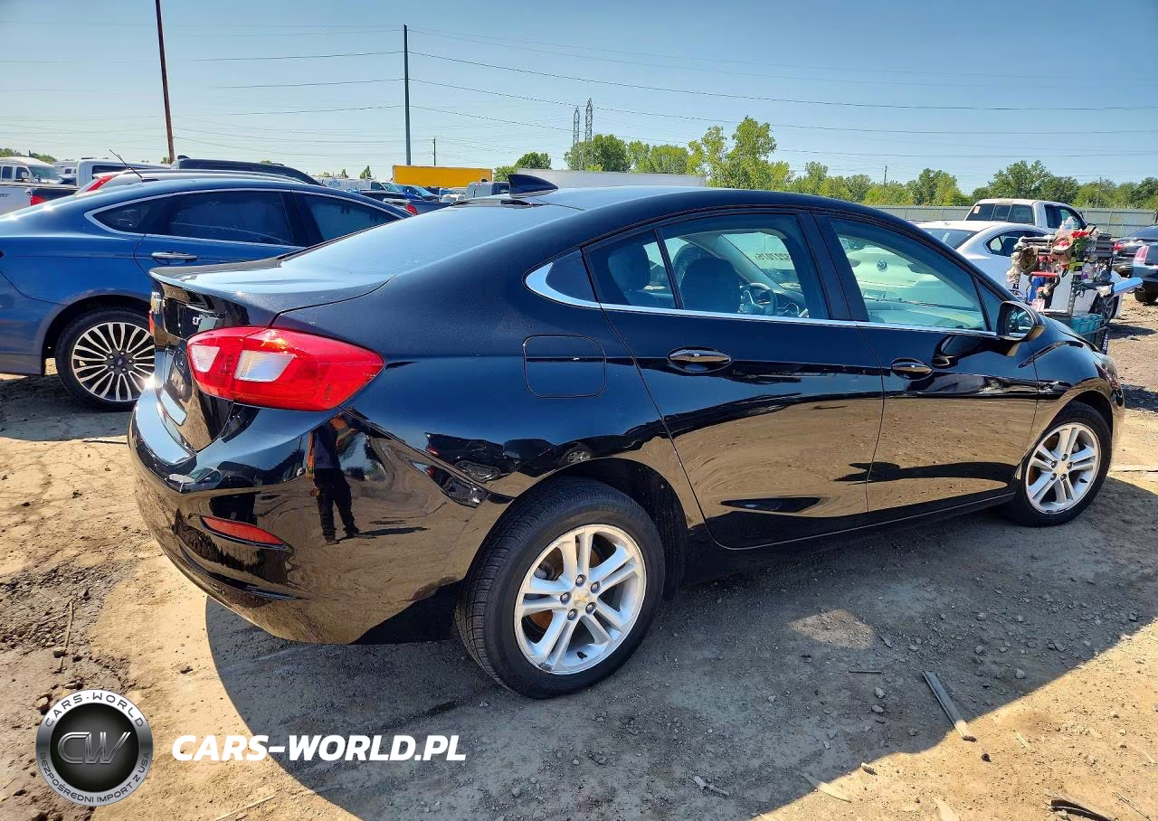 2017 Chevrolet Cruze Lt VIN:1G1BE5SM8H7170724 - 3