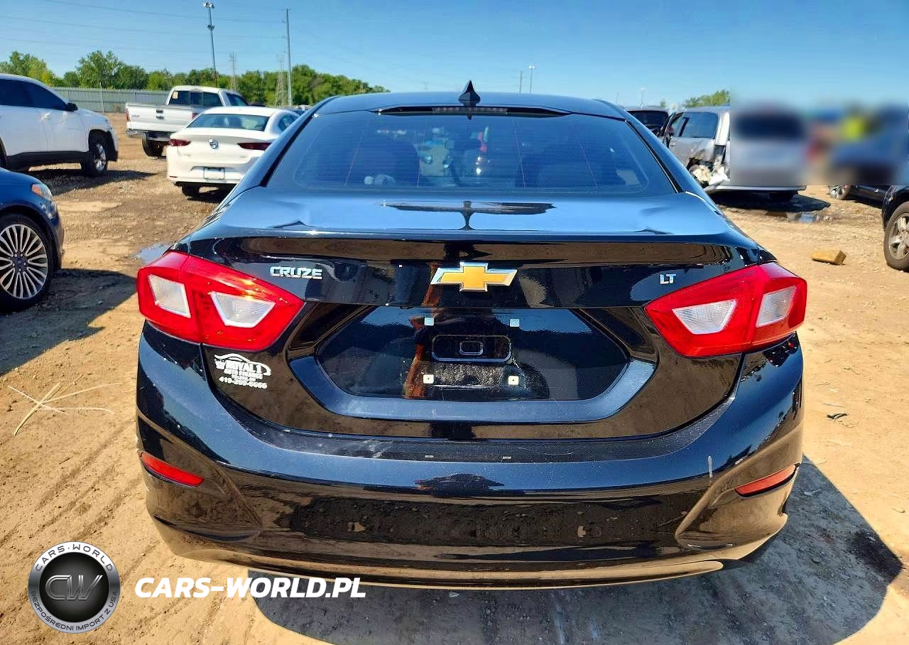 2017 Chevrolet Cruze Lt VIN:1G1BE5SM8H7170724 - 6