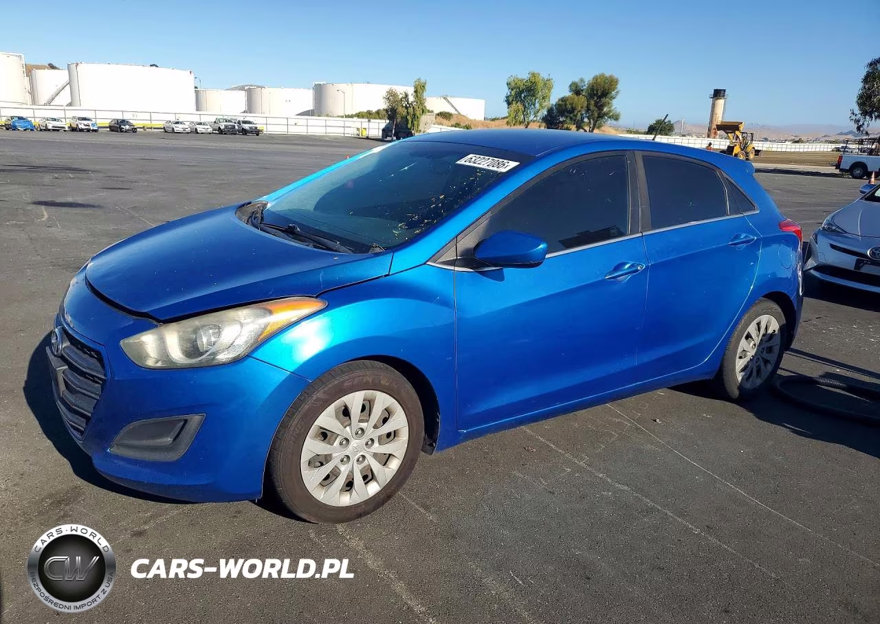 2017 Hyundai Elantra Gt Base – zdjęcie 1 z 12