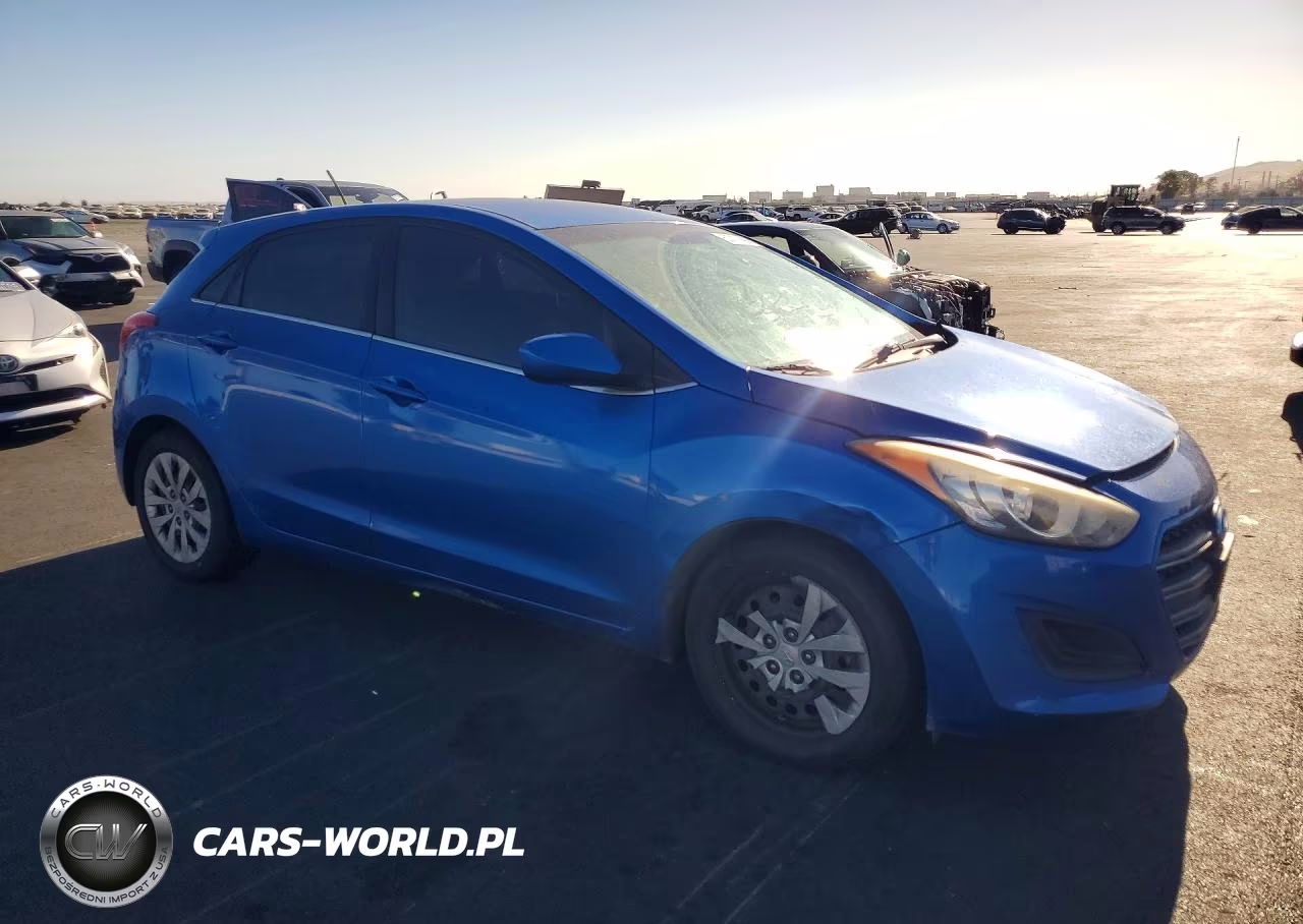 2017 Hyundai Elantra Gt Base VIN:KMHD35LH2HU361074 - 4
