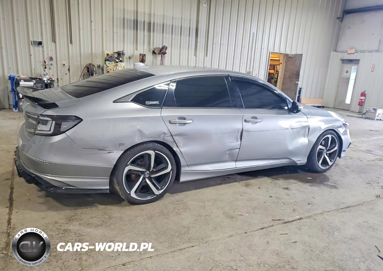 2020 Honda Accord Sport VIN:1HGCV1F3XLA133953 - 3