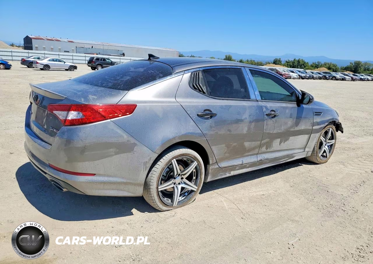 2012 Kia Optima Sx VIN:5XXGR4A69CG002735 - 3