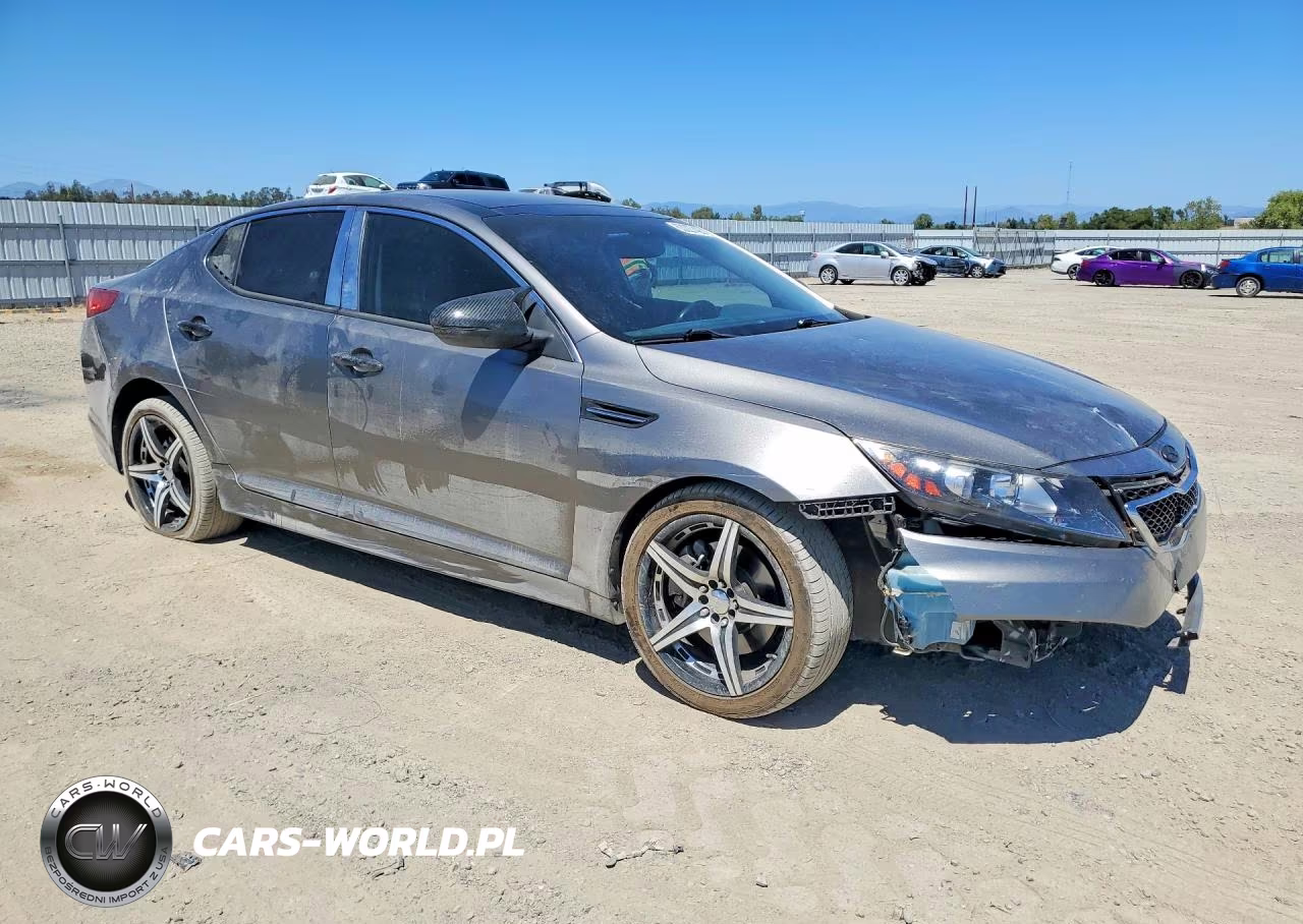2012 Kia Optima Sx VIN:5XXGR4A69CG002735 - 4