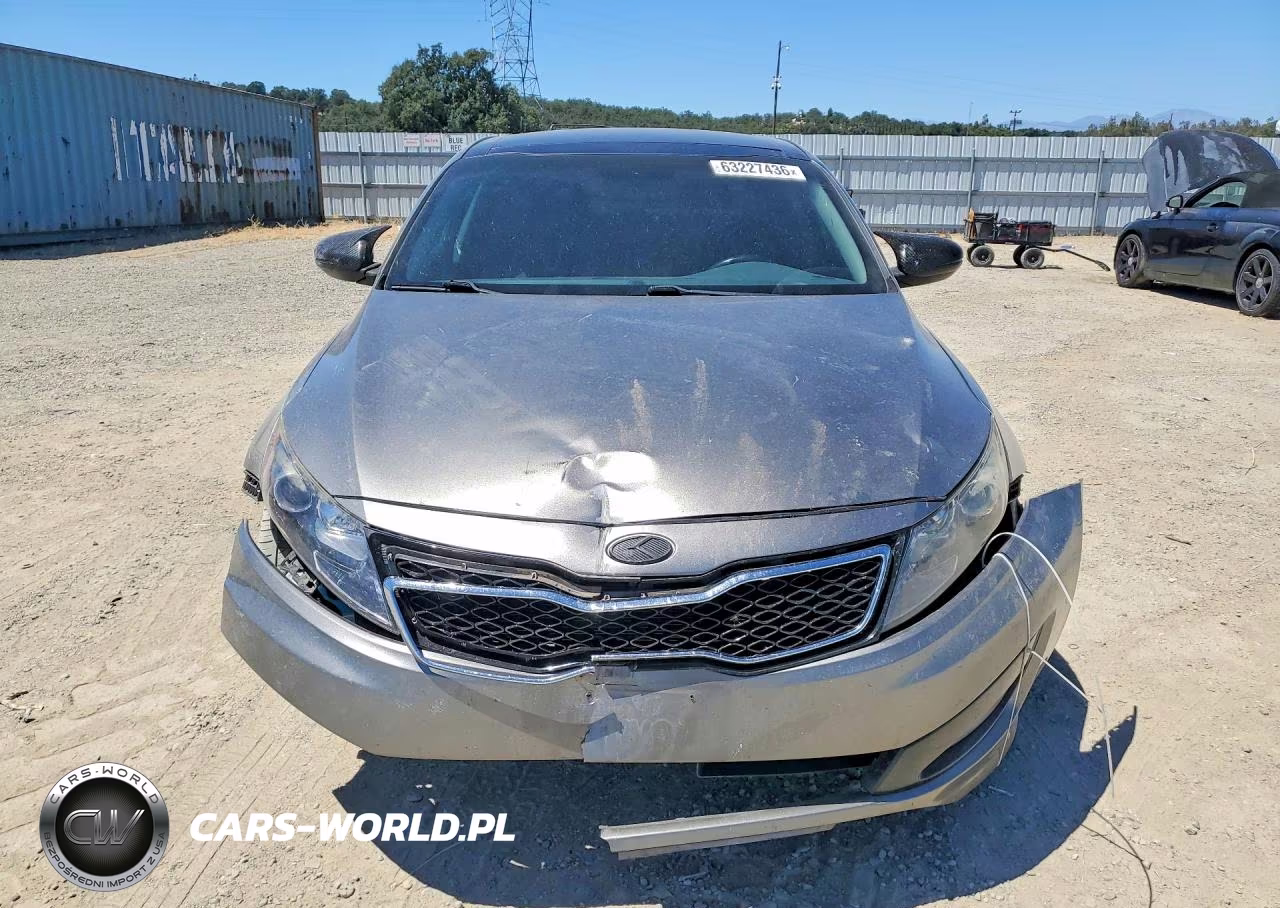 2012 Kia Optima Sx VIN:5XXGR4A69CG002735 - 5
