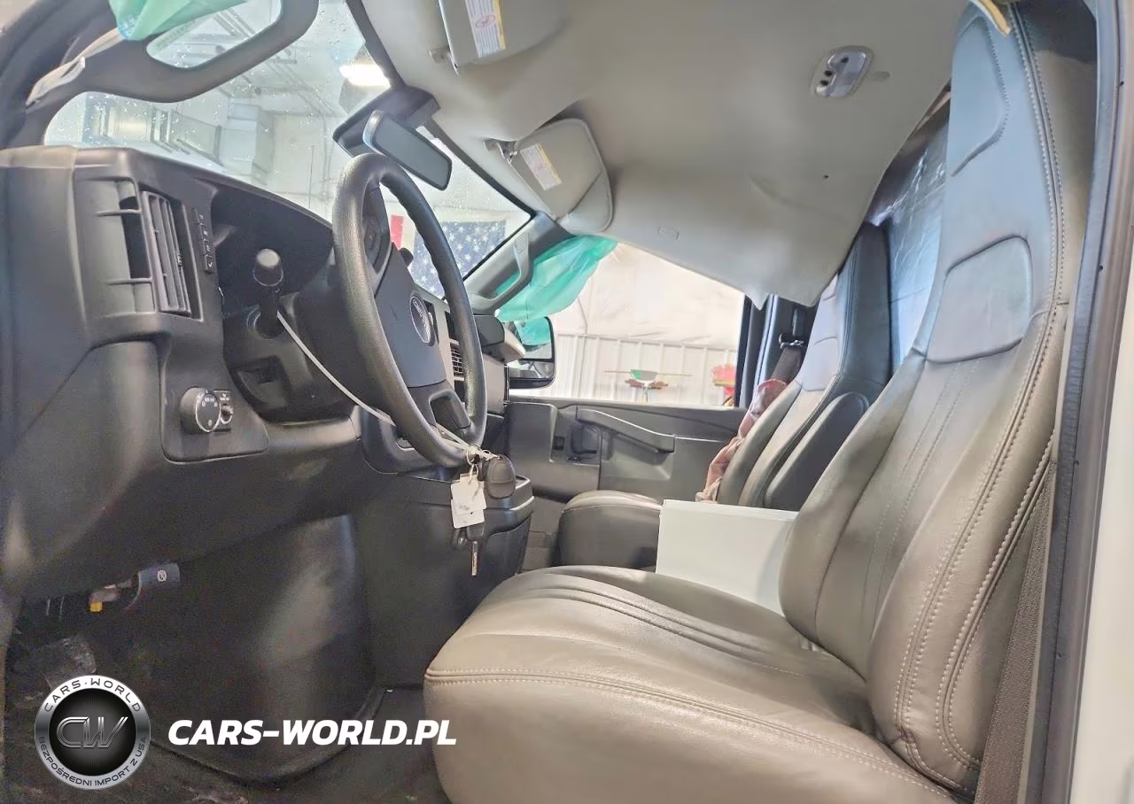 2024 GMC Savana G2500 VIN:1GTW7AFP3R1191954 - 7