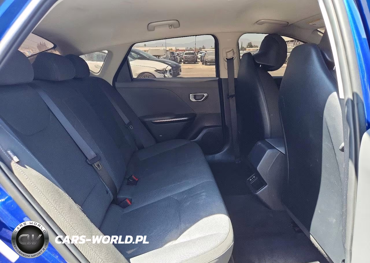 2025 Kia K4 Lxs VIN:3KPFT4DE7SE234872 - 10