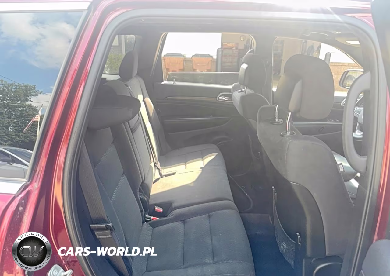 2018 Jeep Grand Cherokee Laredo VIN:1C4RJFAG3JC225600 - 6