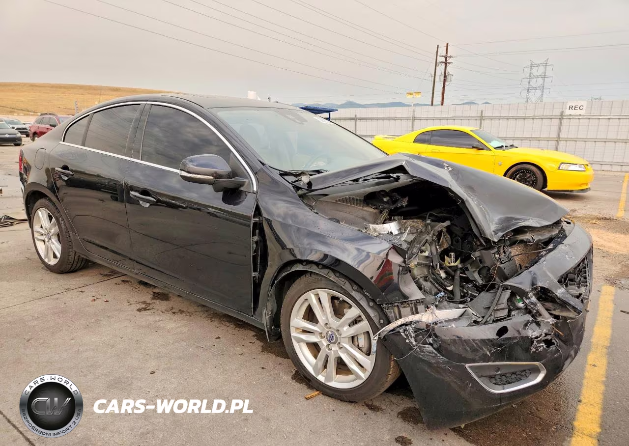 2012 Volvo S60 T5 VIN:YV1622FS8C2111035 - 4