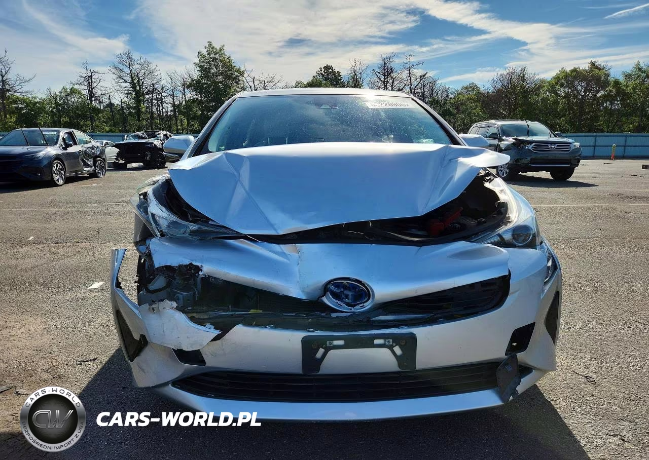 2018 Toyota Prius One VIN:JTDKBRFUXJ3604351 - 5