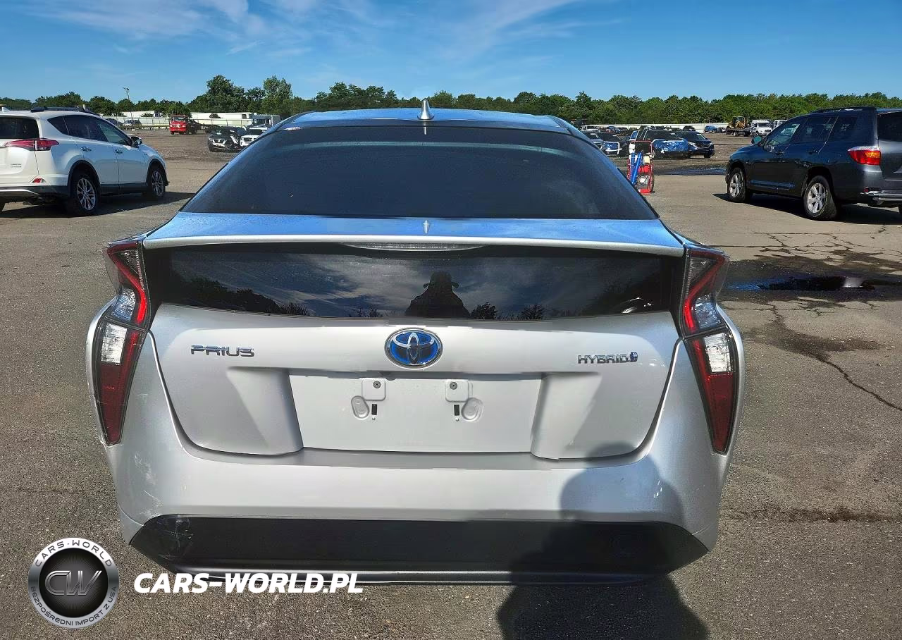 2018 Toyota Prius One VIN:JTDKBRFUXJ3604351 - 6