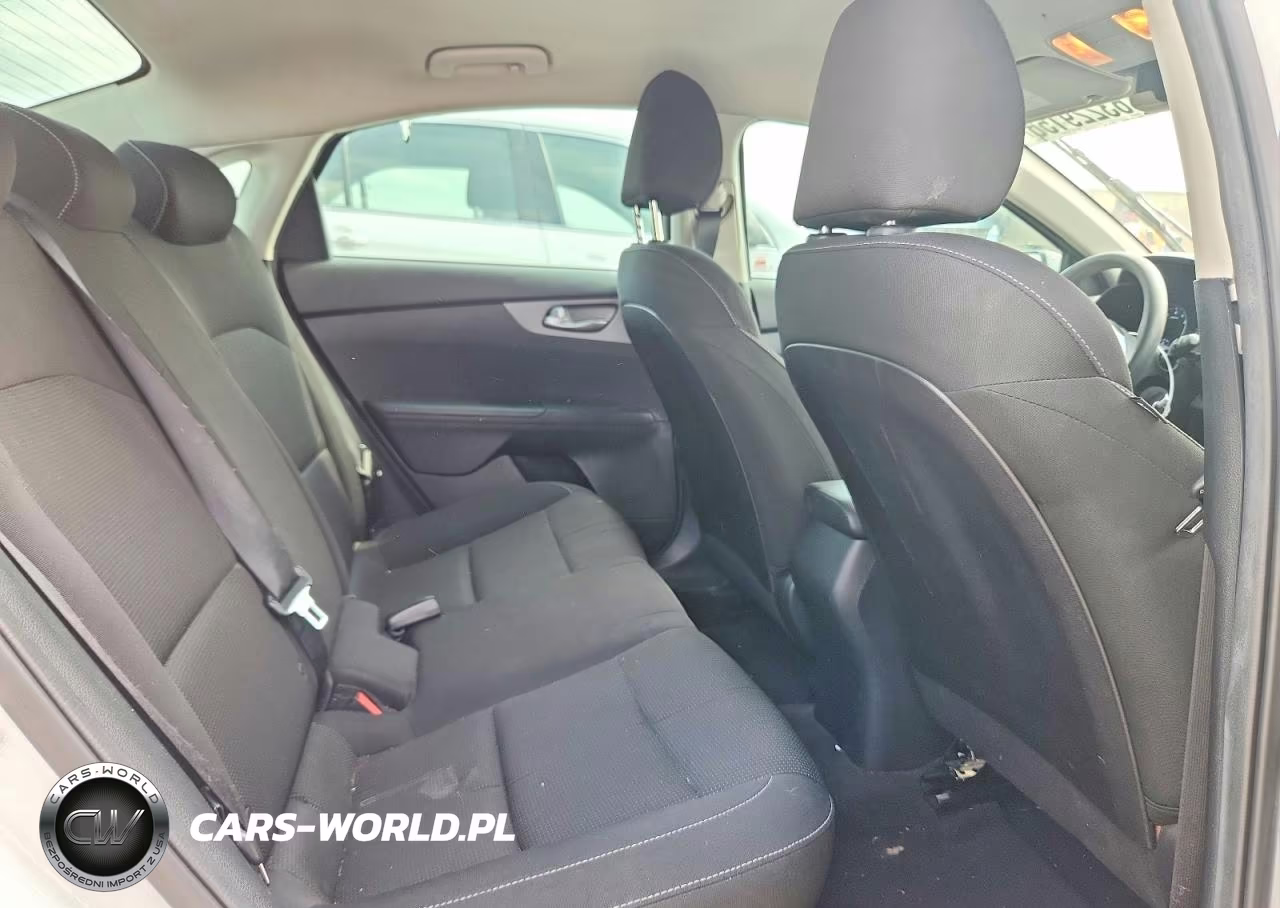 2021 Kia Forte Lxs VIN:3KPF24ADXME363223 - 10