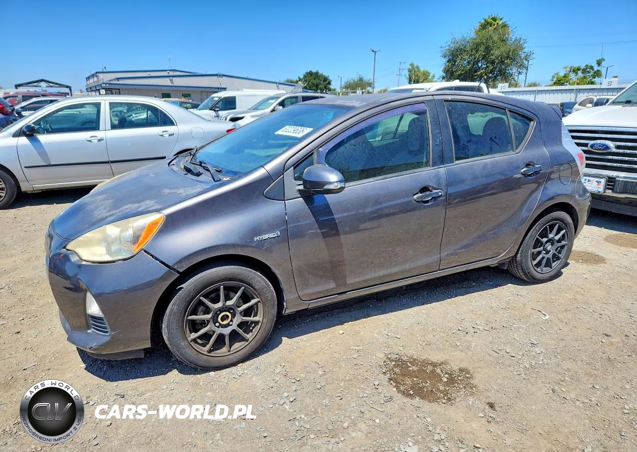 2014 Toyota Prius C One