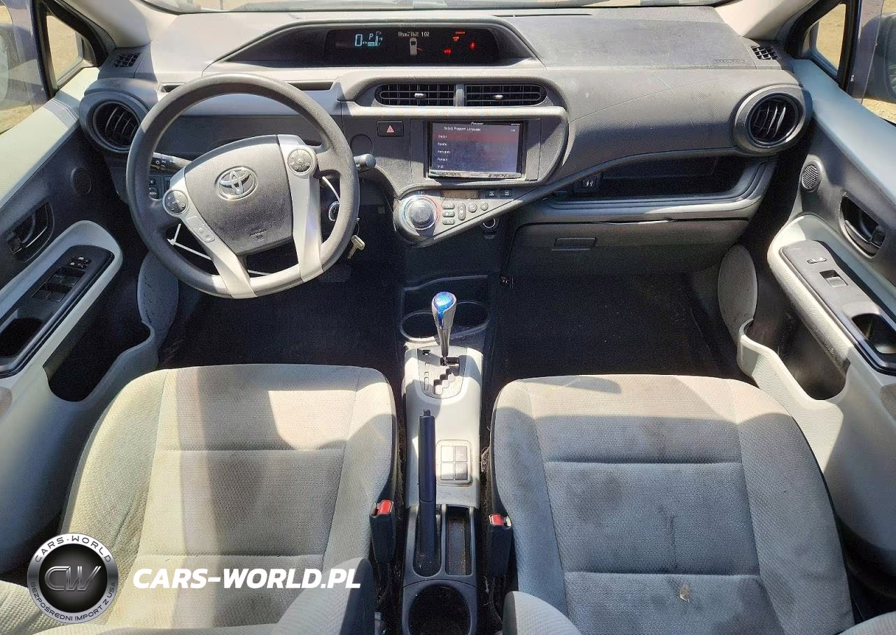 2014 Toyota Prius C One VIN:JTDKDTB3XE1084092 - 8
