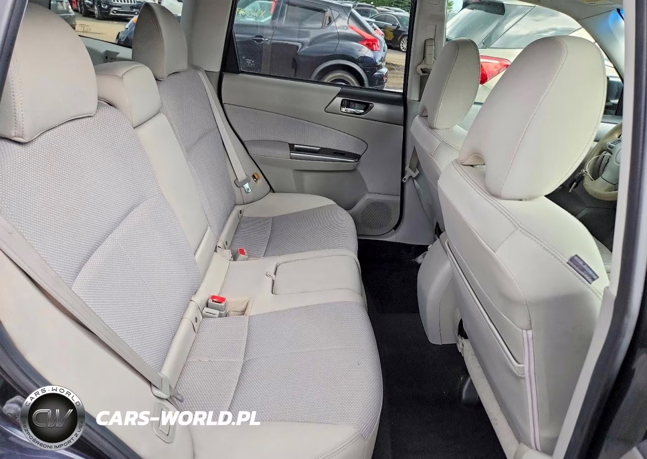2013 Subaru Forester 2.5X Premium VIN:JF2SHADCXDH443924 - 11