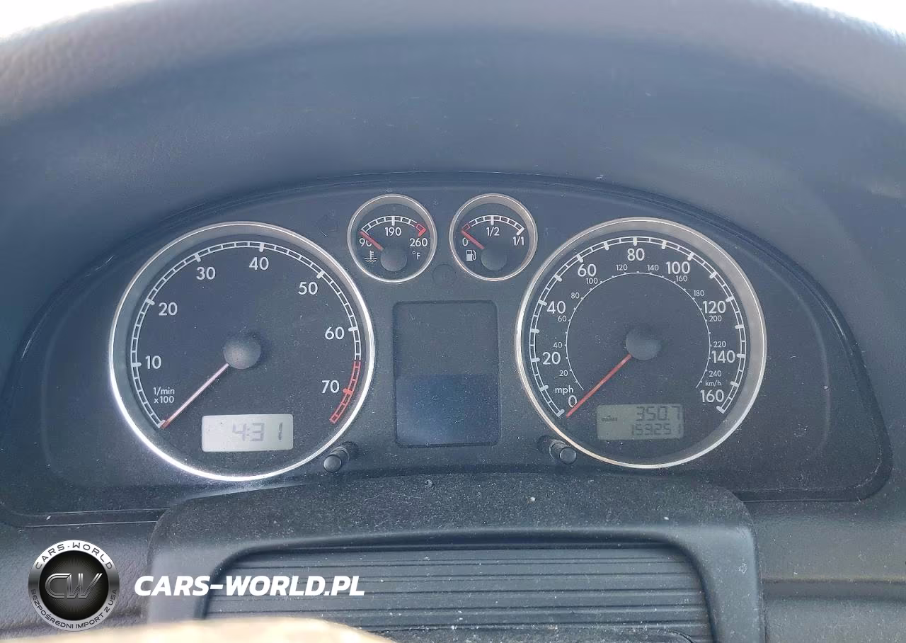 2004 Volkswagen Facade VIN:WVWRU63BX5P028270 - 9