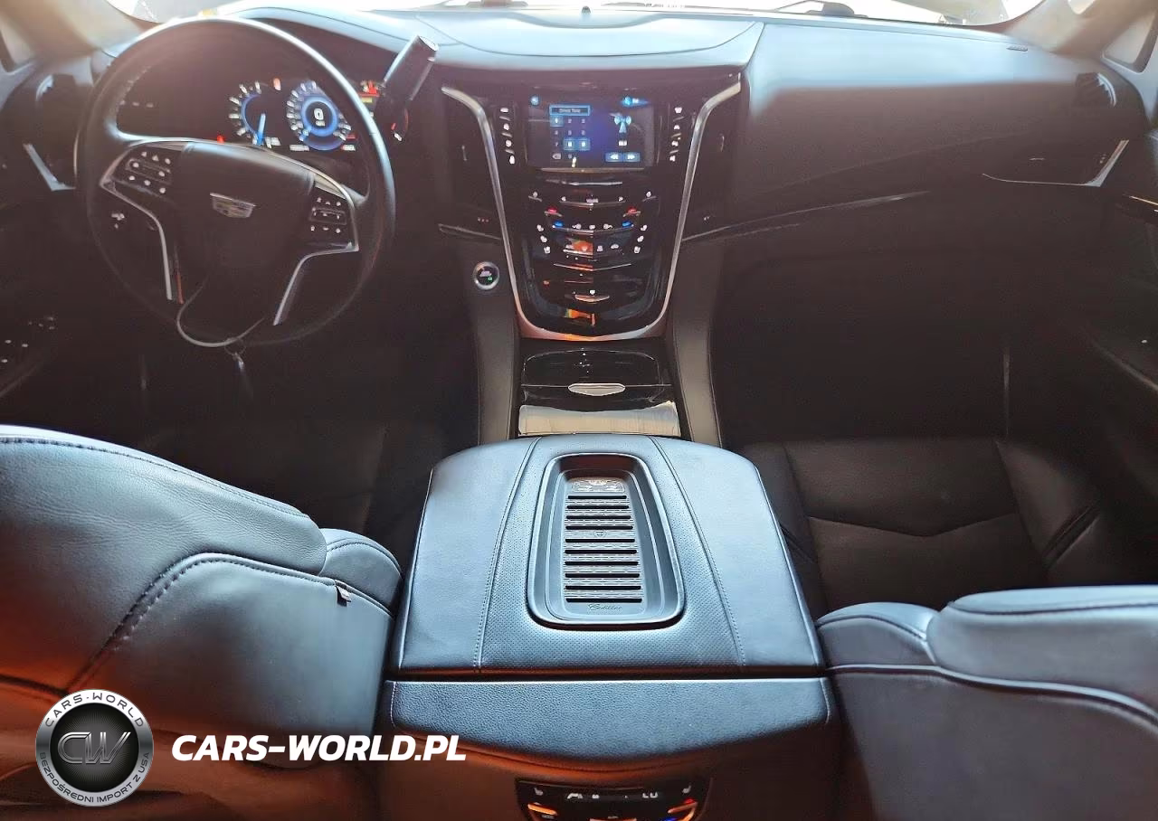 2018 Cadillac Escalade Platinum VIN:1GYS4DKJ8JR256369 - 8