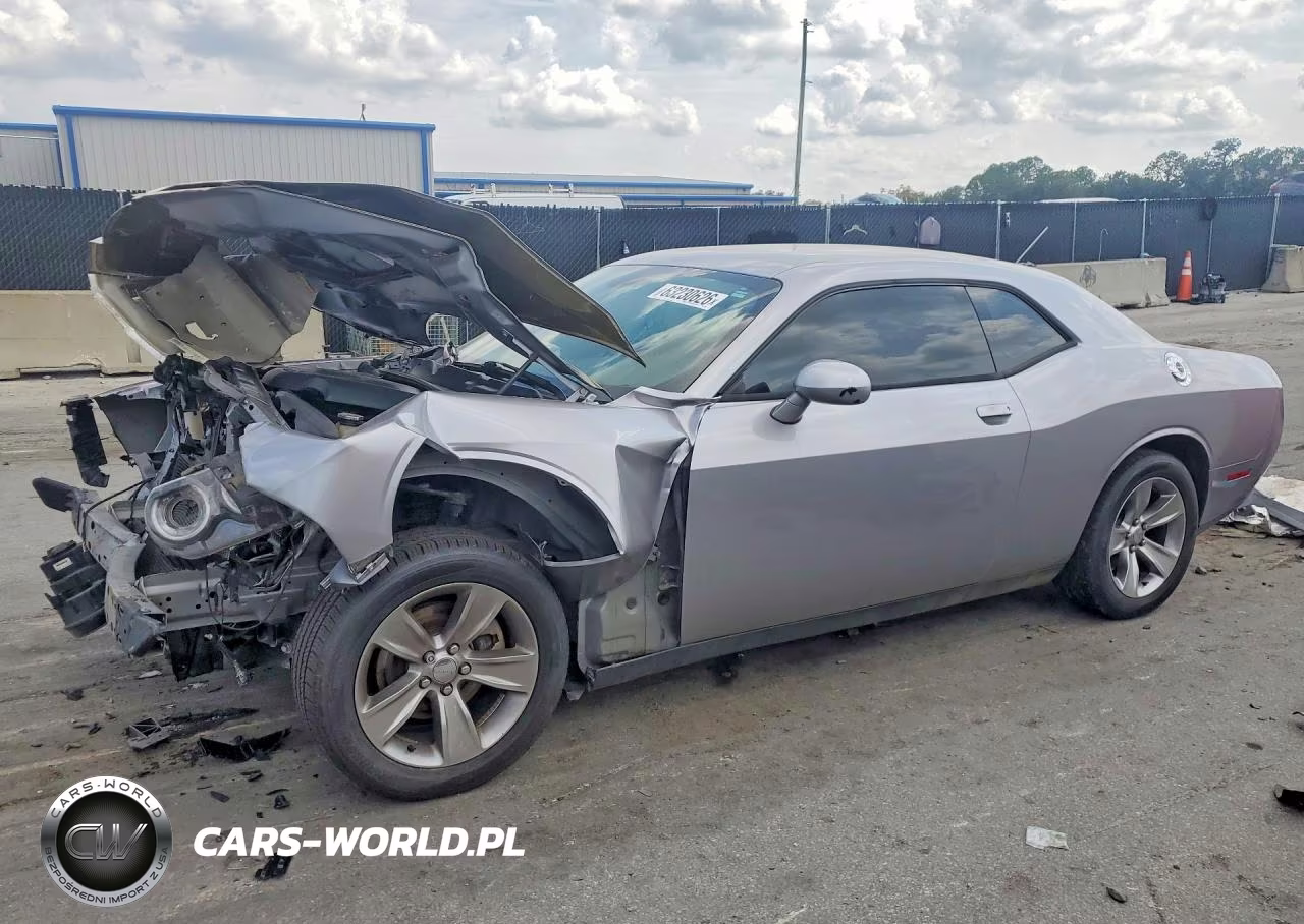 2015 Dodge Challenger Sxt – zdjęcie 1 z 12