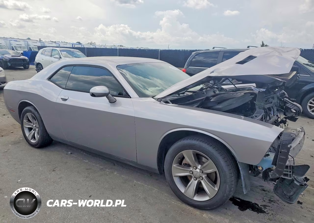 2015 Dodge Challenger Sxt VIN:2C3CDZAG6FH811392 - 4