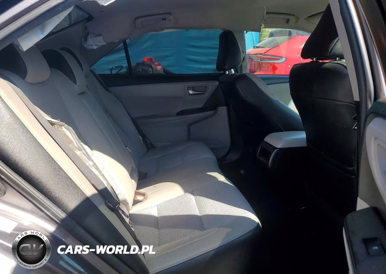2017 Toyota Camry Se VIN:4T1BF1FK1HU435745 - 10