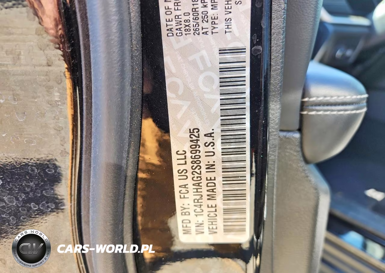 2025 Jeep Grand Cherokee Laredo VIN:1C4RJHAG2S8699425 - 14