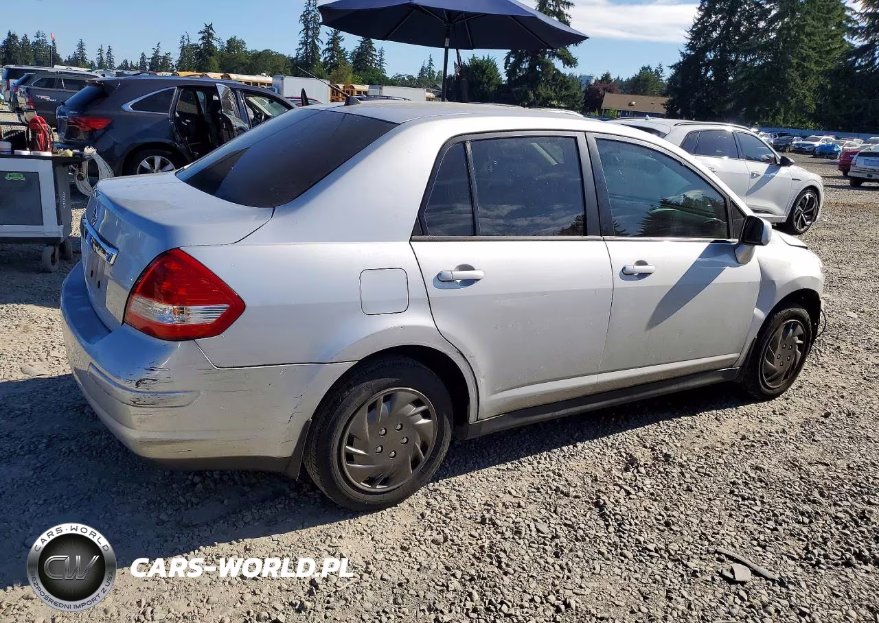 2010 Nissan Versa 1.8 S VIN:3N1BC1AP1AL366395 - 3
