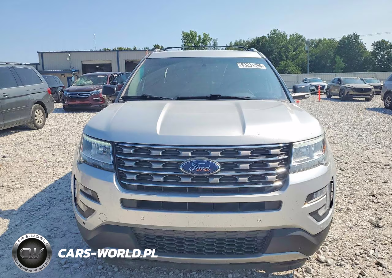 2017 Ford Explorer Xlt VIN:1FM5K8D86HGD63352 - 5