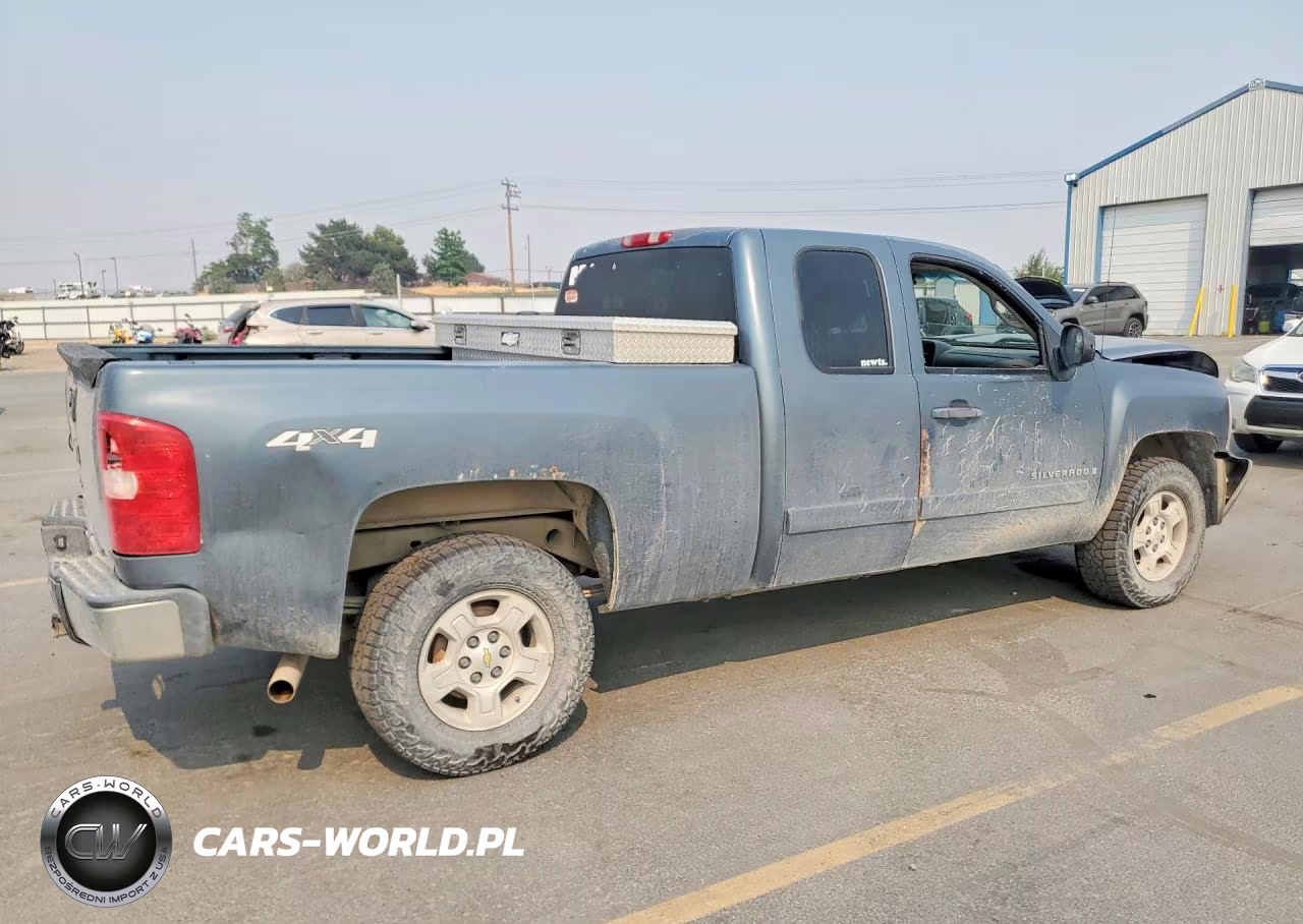 2007 Chevrolet Silverado K1500 VIN:2GCEK19J471716495 - 3