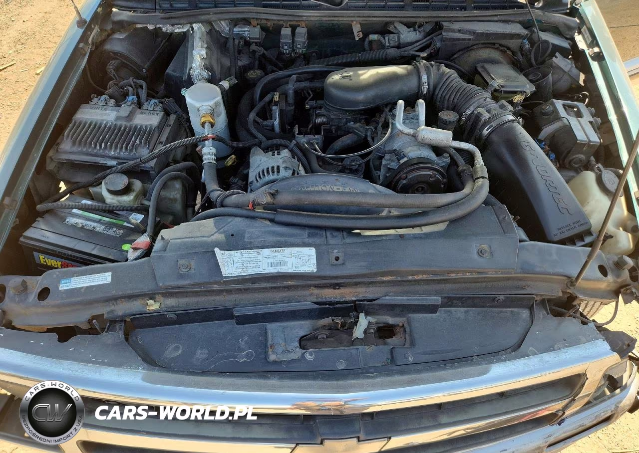1997 Chevrolet Blazer VIN:1GNDT13W4V2189737 - 11