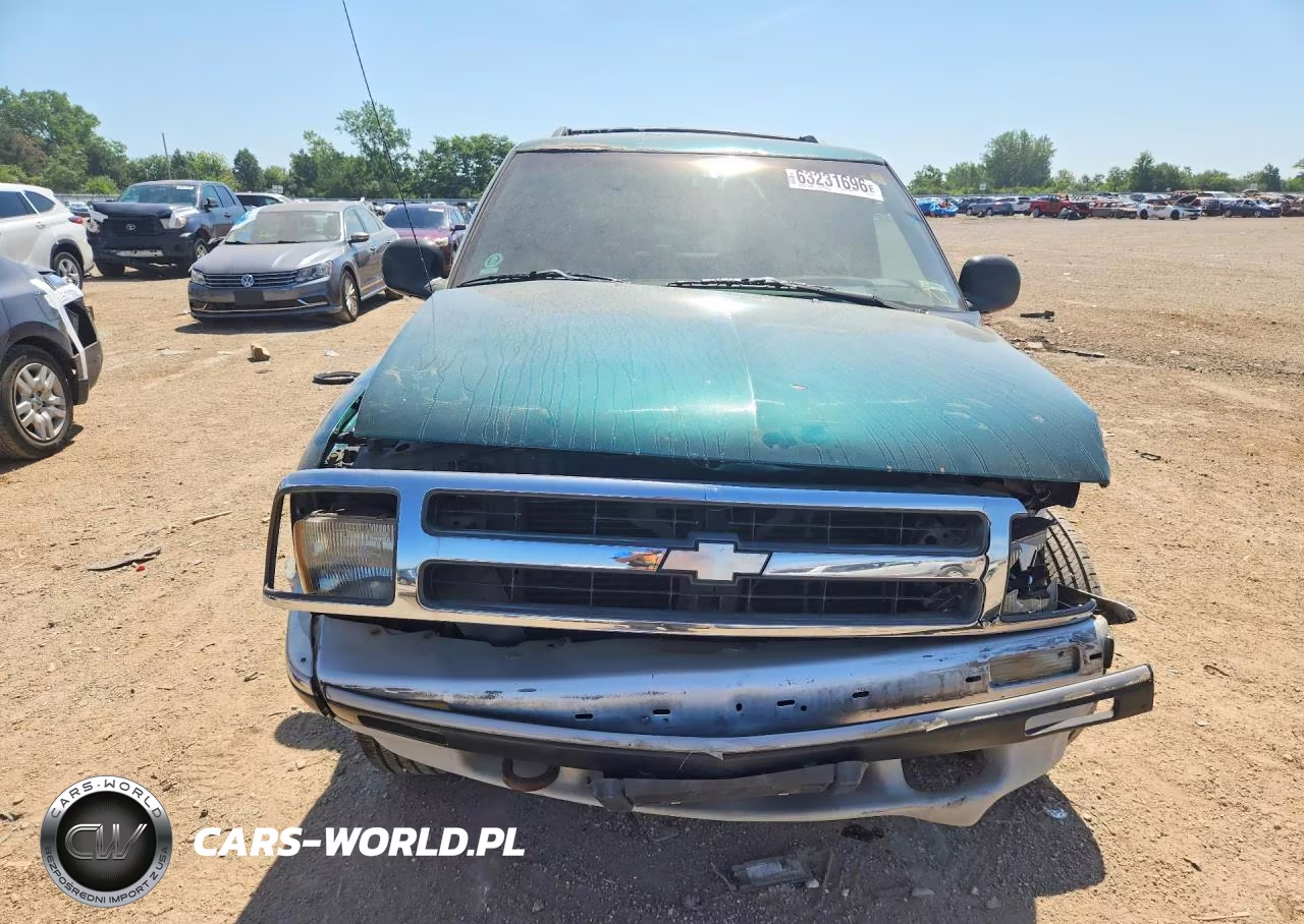 1997 Chevrolet Blazer VIN:1GNDT13W4V2189737 - 5