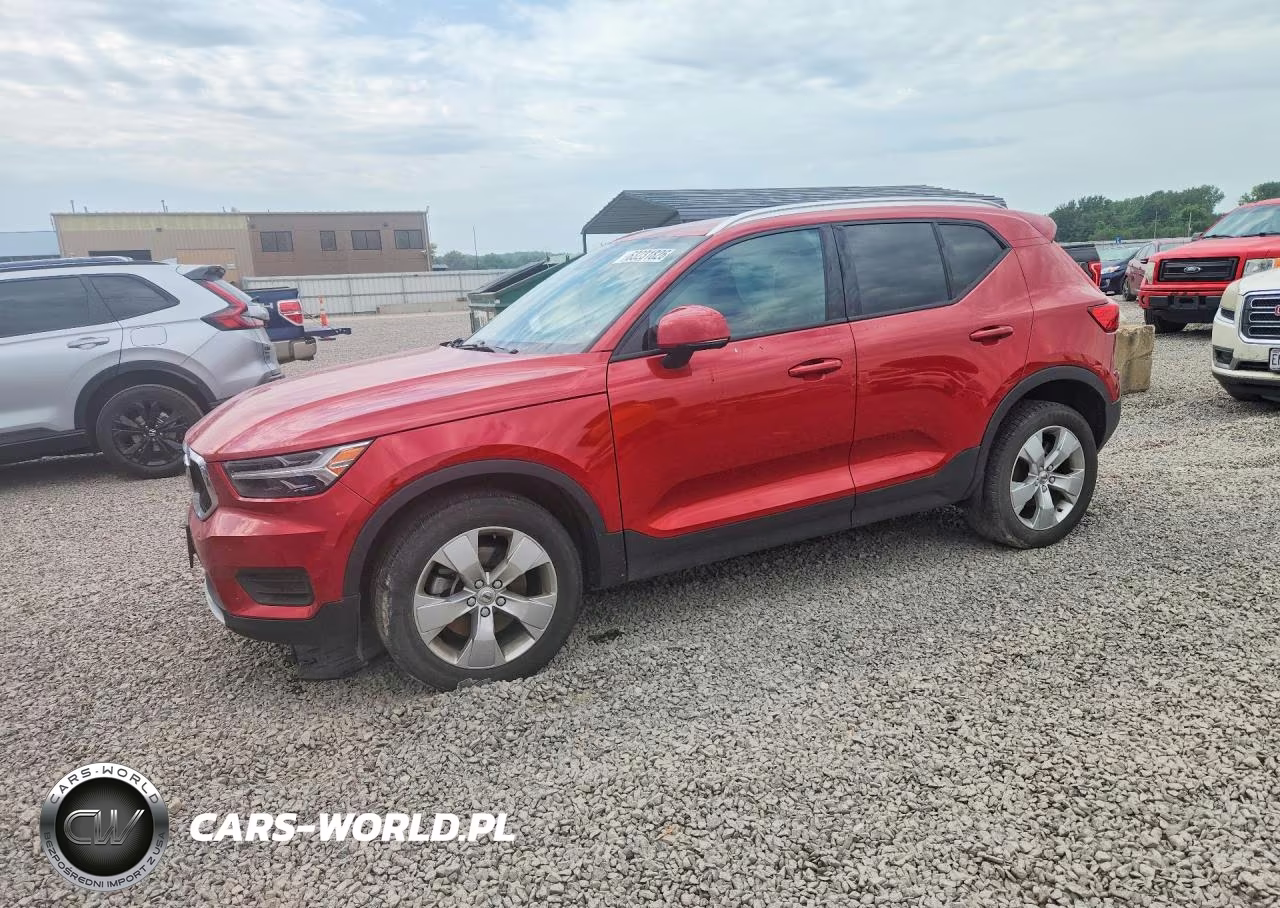 2022 Volvo Xc40 T4 Momentum
