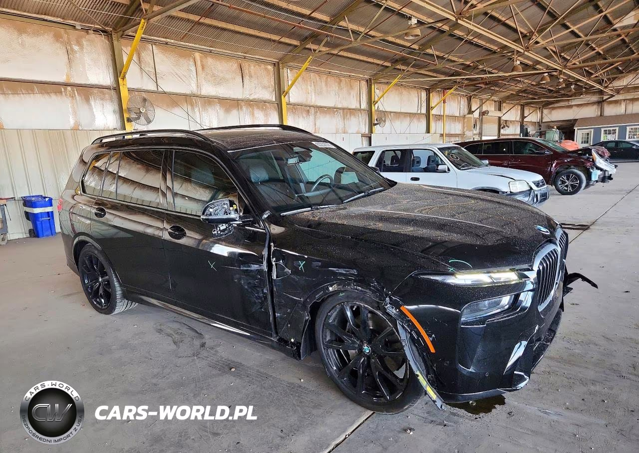 2023 BMW X7 xDrive40I VIN:5UX23EM07P9P99996 - 4