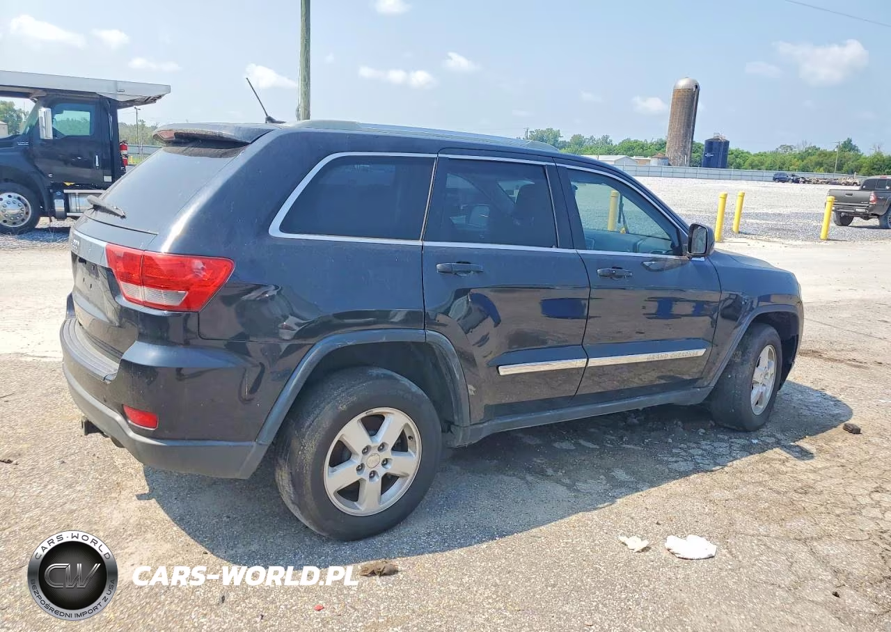 2012 Jeep Grand Cherokee Laredo VIN:1C4RJEAG9CC194642 - 3
