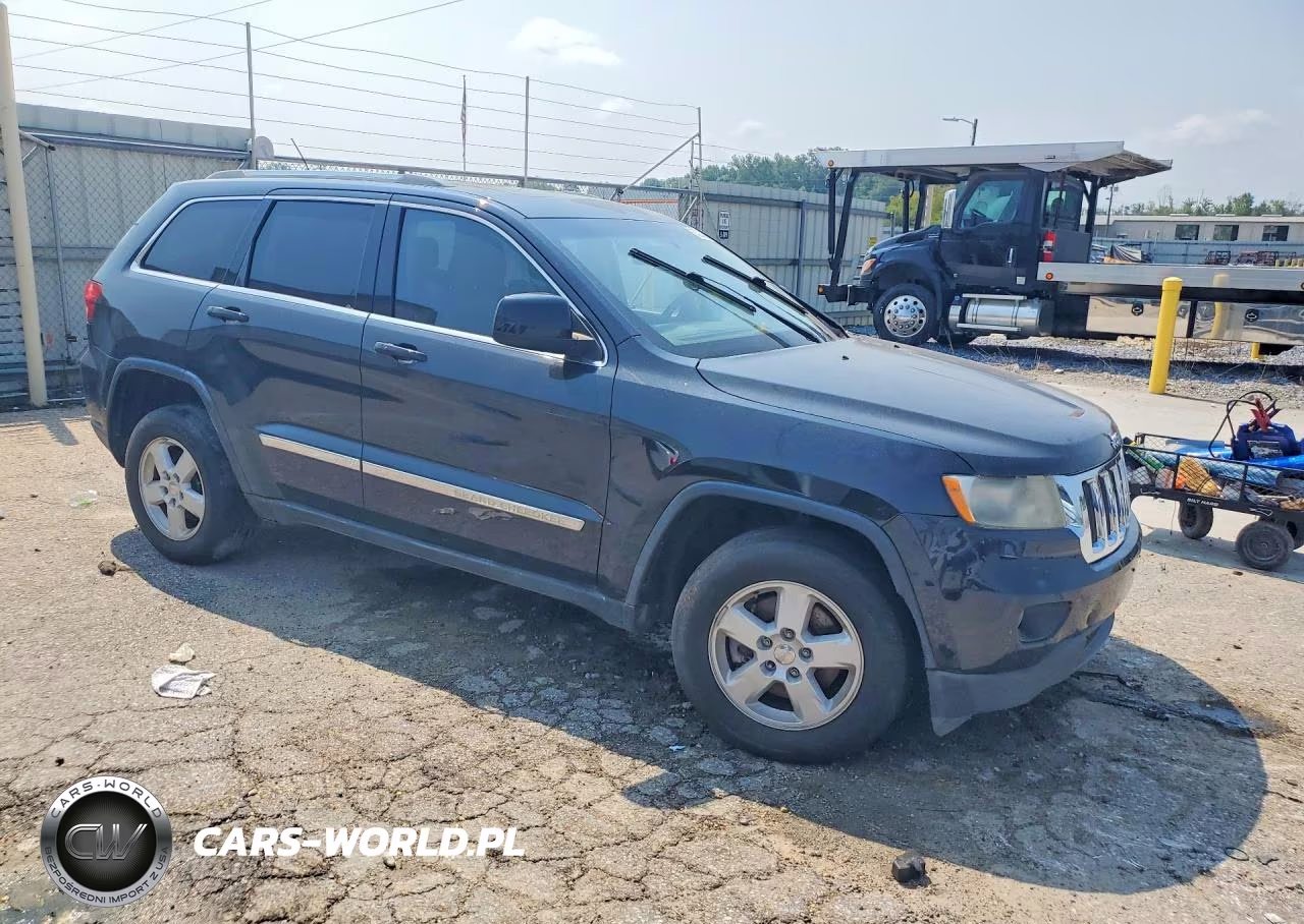 2012 Jeep Grand Cherokee Laredo VIN:1C4RJEAG9CC194642 - 4