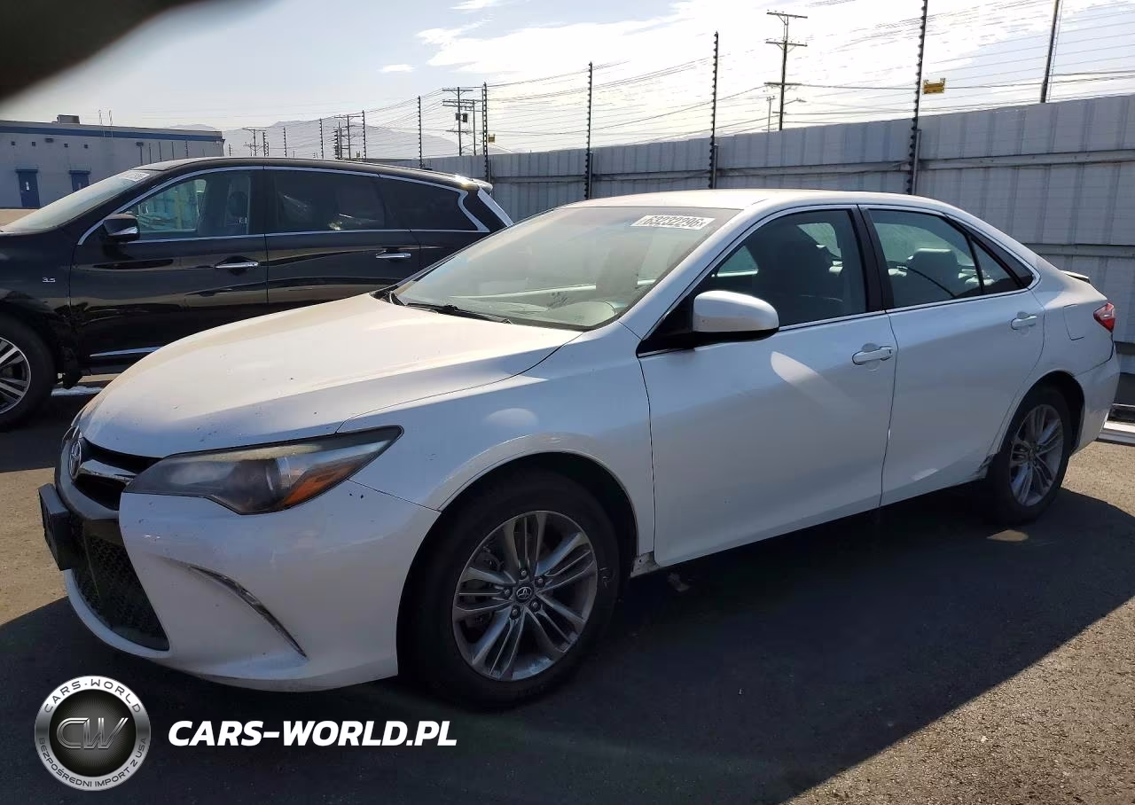 2017 Toyota Camry Se – zdjęcie 1 z 13