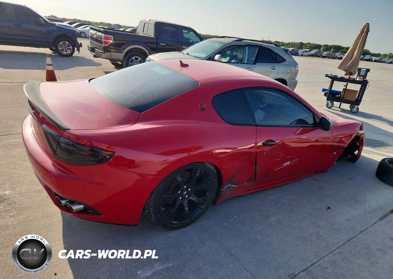 2012 Maserati Granturismo S VIN:ZAM45KLA2C0060624 - 3