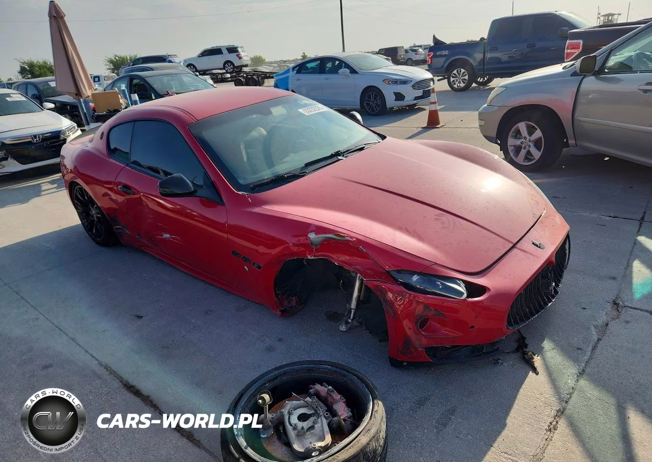 2012 Maserati Granturismo S VIN:ZAM45KLA2C0060624 - 4