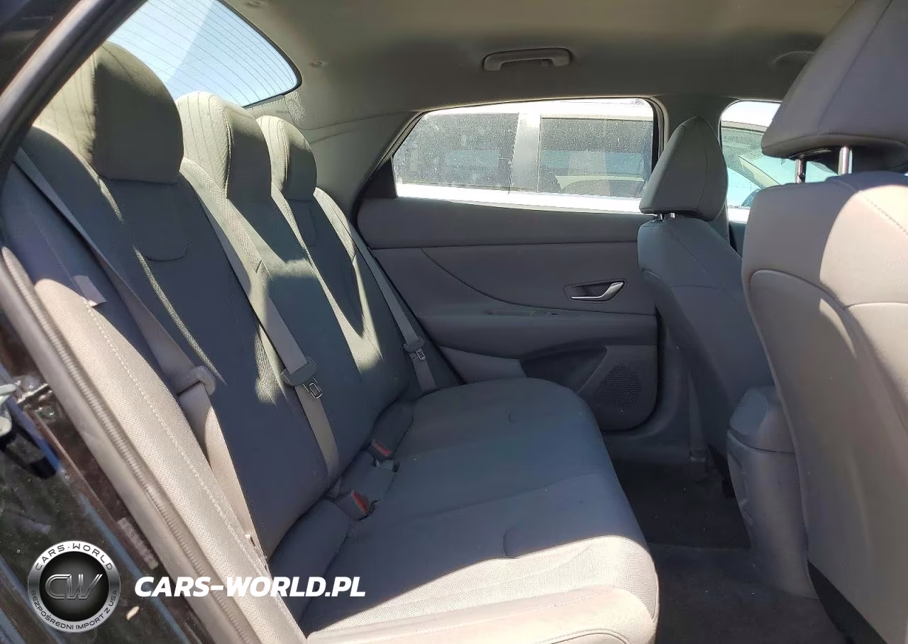 2024 Hyundai Elantra Se VIN:KMHLL4DG7RU637441 - 10