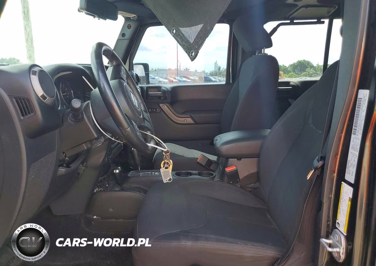 2015 Jeep Wrangler Unlimited Sport VIN:1C4BJWDG9FL675336 - 7