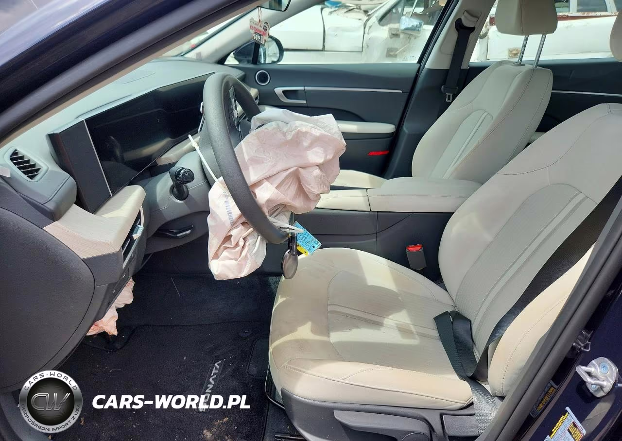 2026 Hyundai Sonata Hybrid Blue VIN:KMHL24JJ2TA157934 - 7