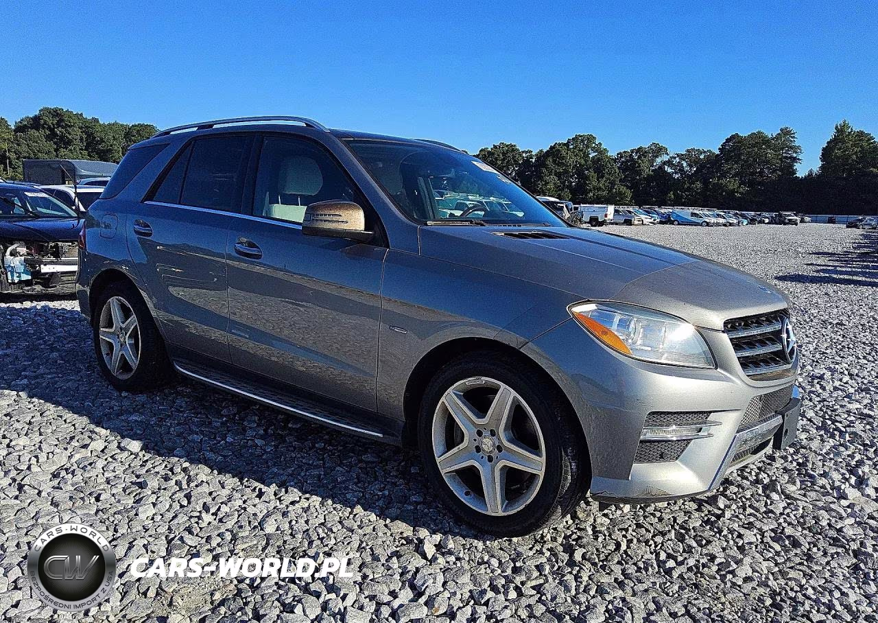 2012 Mercedes-Benz Ml 550 4Matic VIN:4JGDA7DB3CA056947 - 4