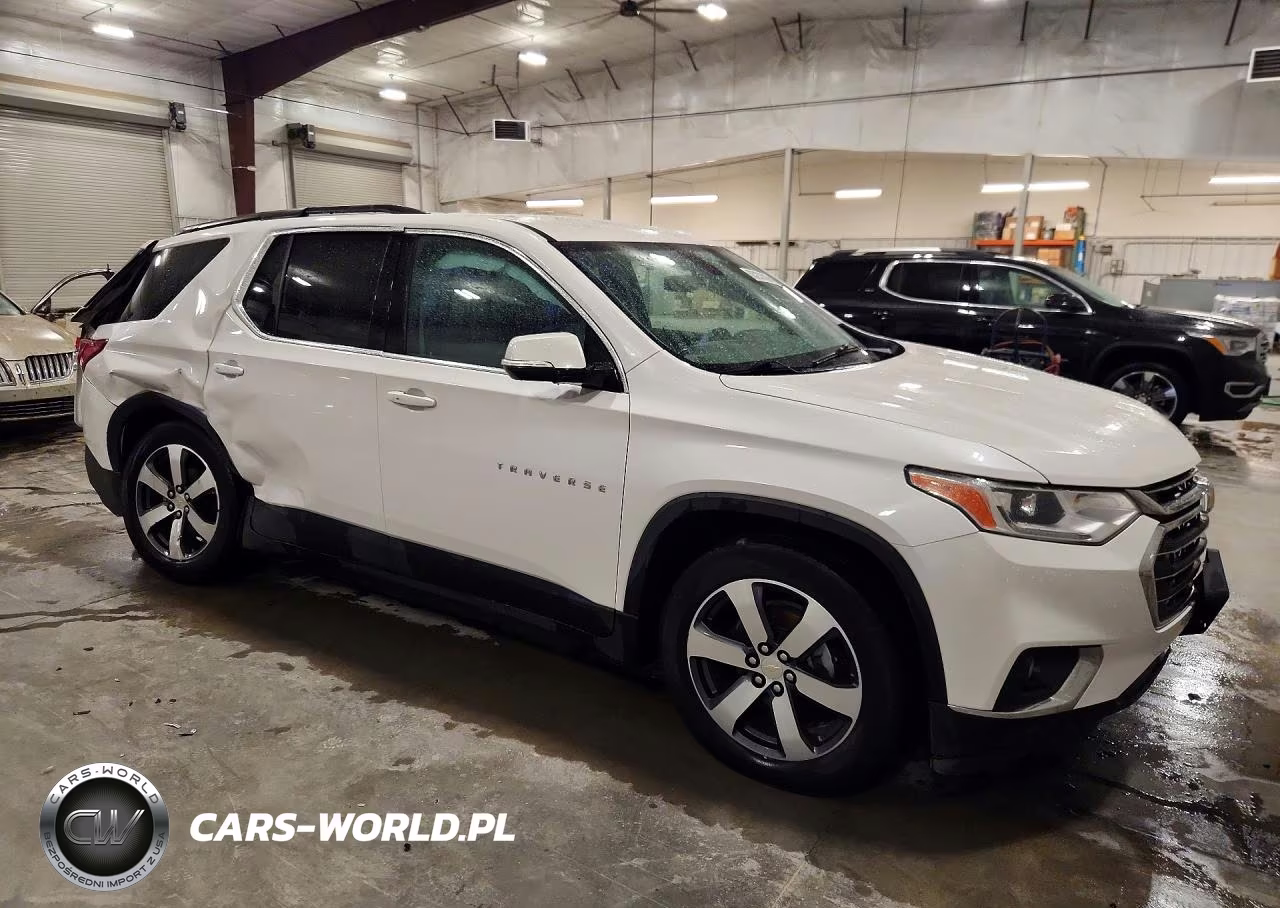 2019 Chevrolet Traverse Lt VIN:1GNEVHKW8KJ227299 - 4