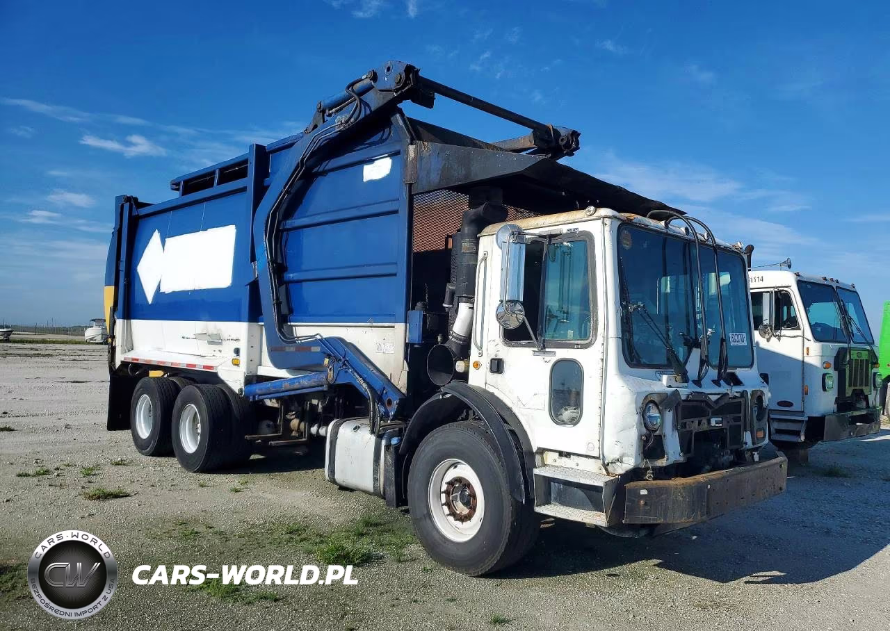 2011 Mack Mru613 Refuse Truck VIN:1M2AV04C5BM008077 - 4