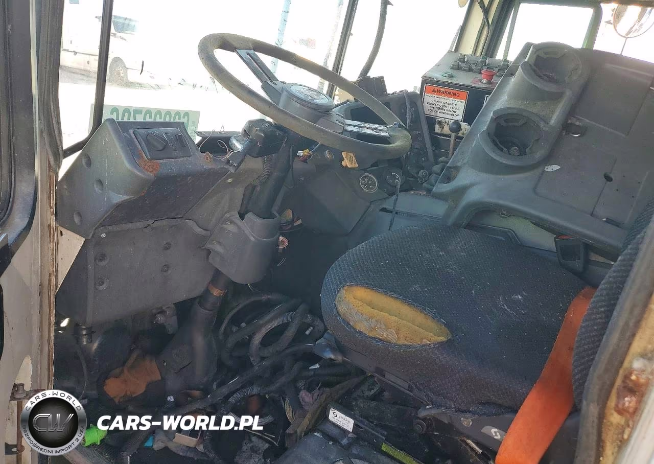 2011 Mack Mru613 Refuse Truck VIN:1M2AV04C5BM008077 - 8