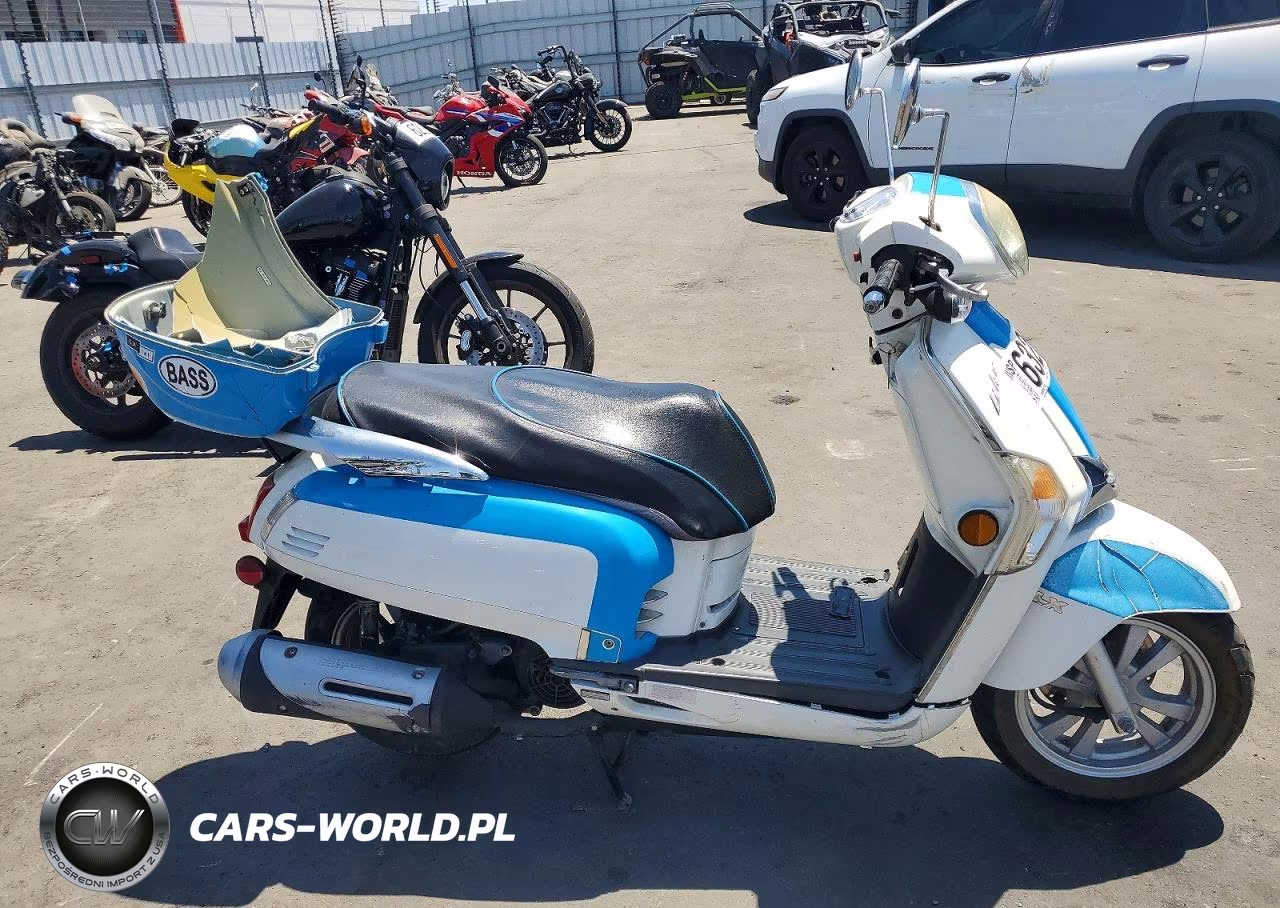 2013 Kymco Usa Inc Like 200 – zdjęcie 1 z 9