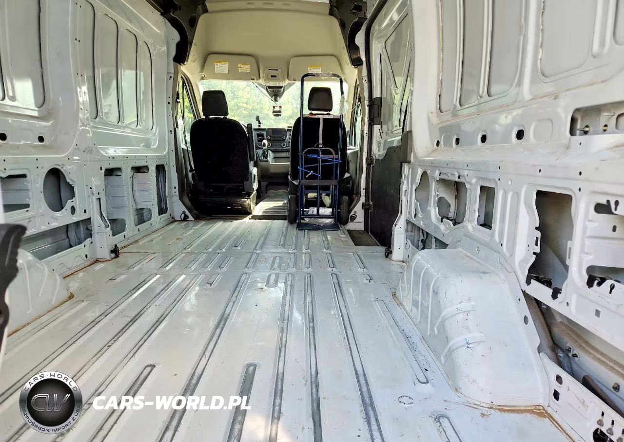 2025 Ford Transit T-250 VIN:1FTBR1X86SKB11238 - 10