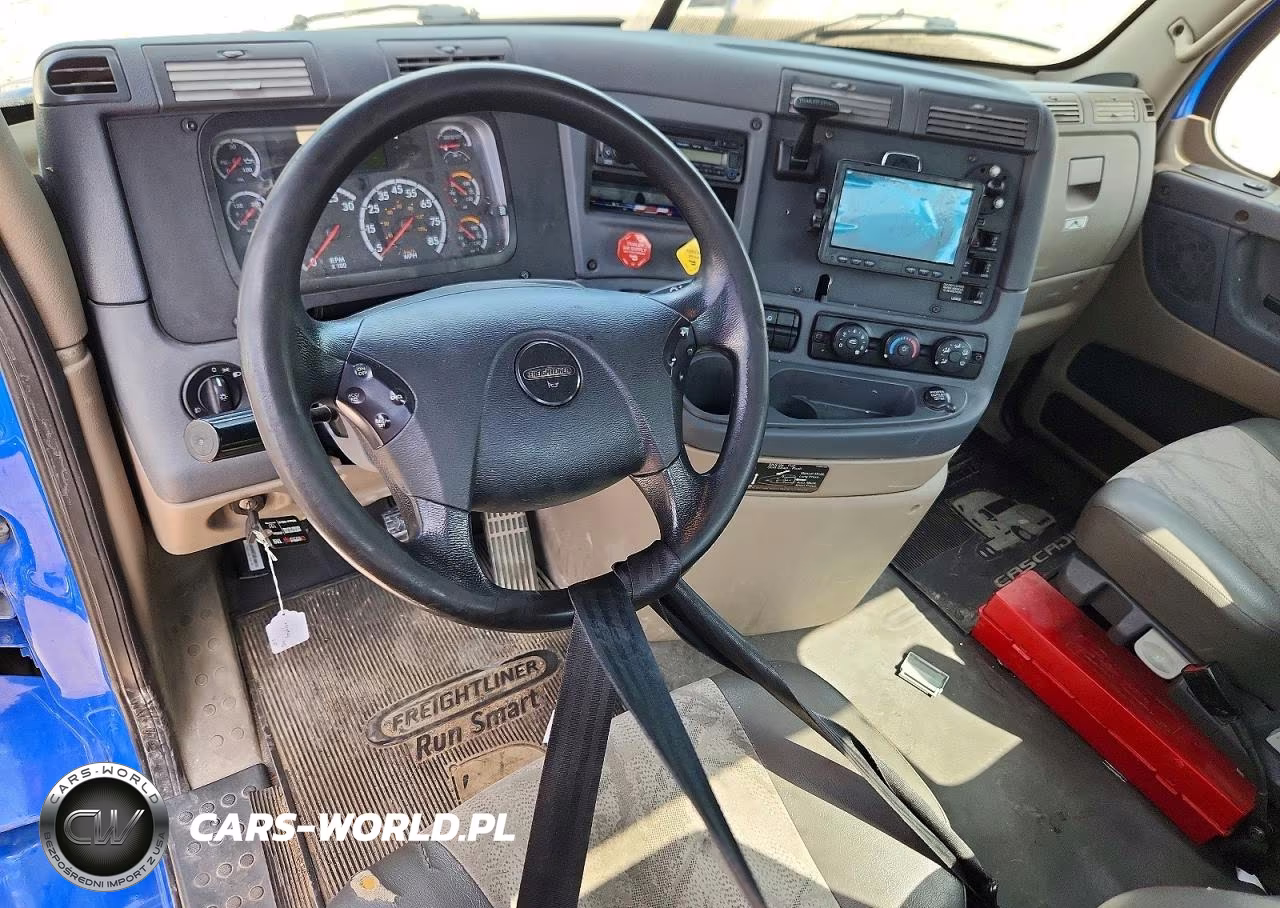 2017 Freightliner Cascadia 113 Semi Truck VIN:1FUJGBDV2HLJG5497 - 8