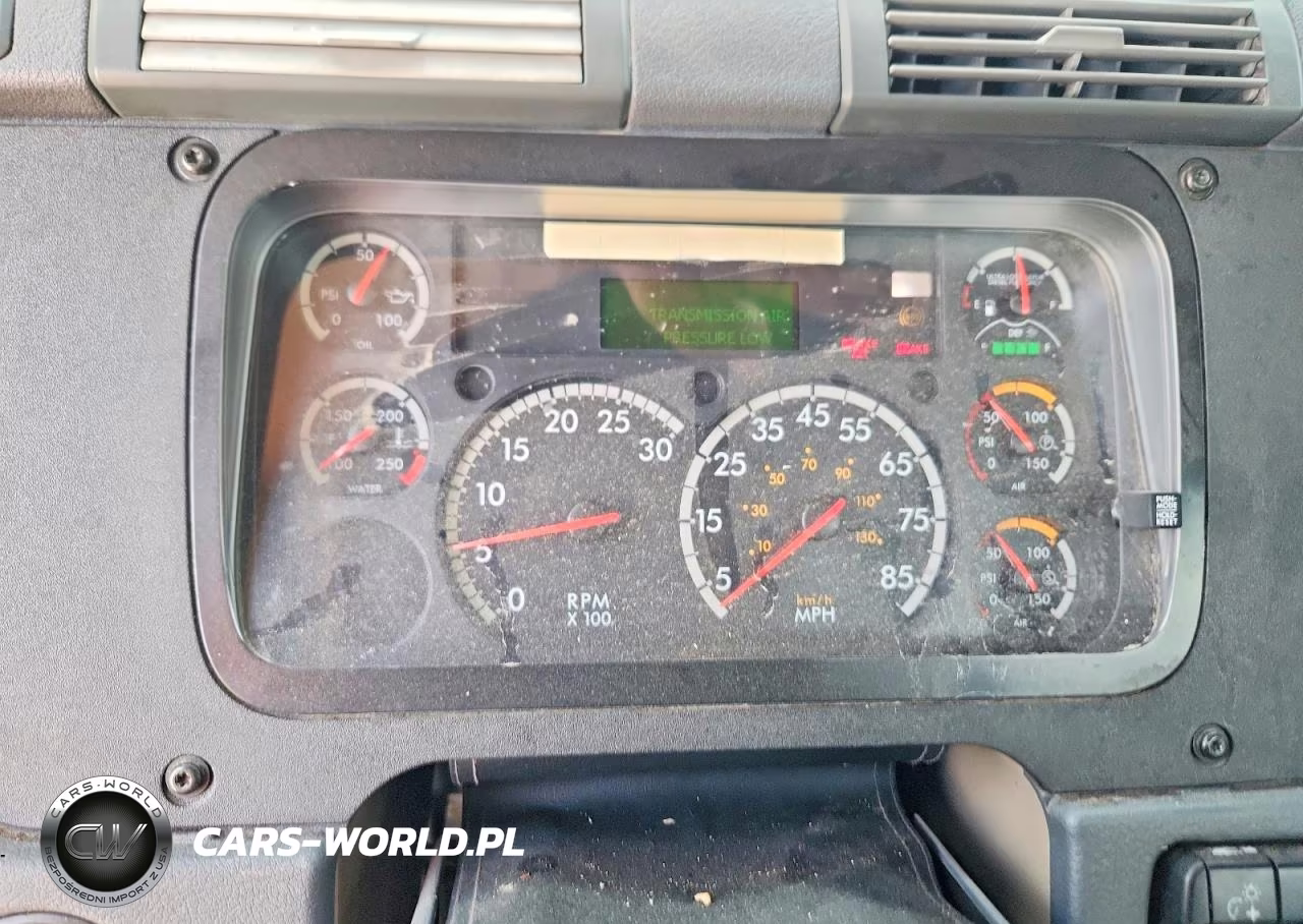 2017 Freightliner Cascadia 113 Semi Truck VIN:1FUJGBDV2HLJG5497 - 9